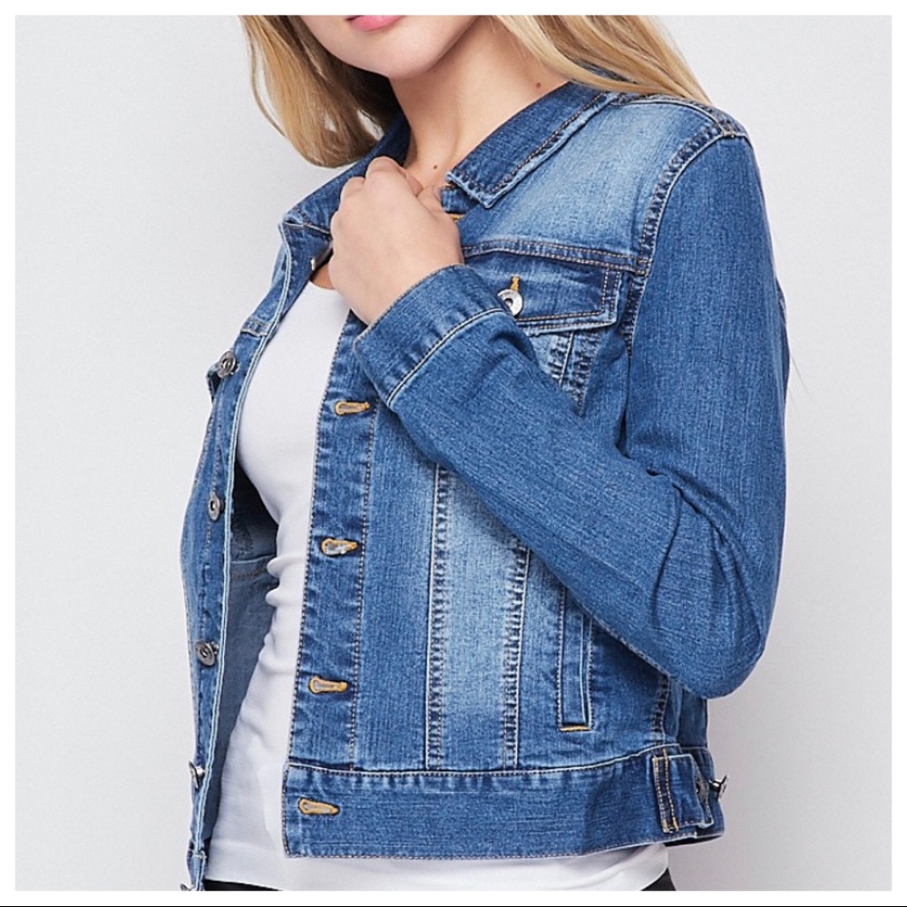 Retro Chic fabulous Jean Jacket - Picture 5 of 7